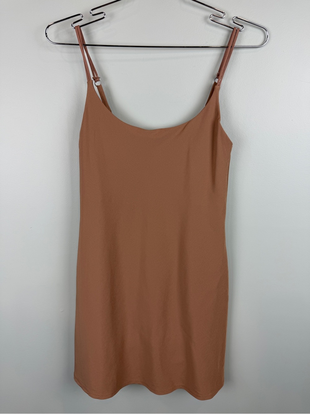 Abercrombie & Fitch Athletic Sport dress in Warm Nude Brown XS Travel Athleisure